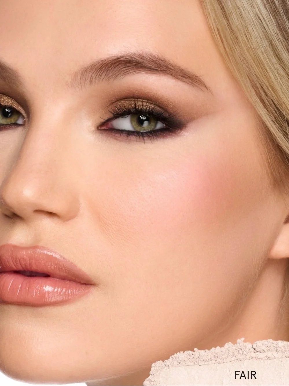 ONE/SIZE Bouclé Silk Airbrushed Powder - Fair